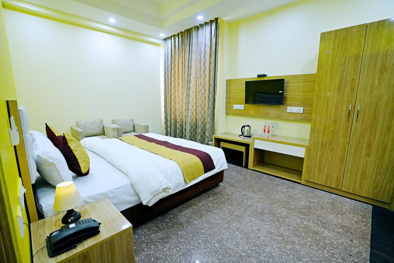 Hotel SKS Grand Palace-Vrindāvan, Vrindāvan, India