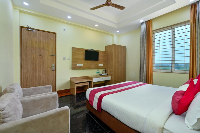 Hotel SKS Grand Palace-Vrindāvan, Vrindāvan, India