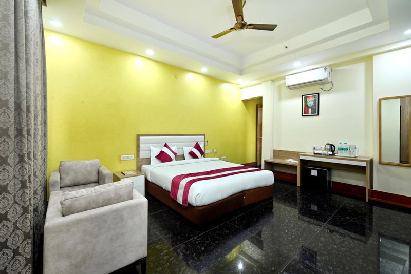 Hotel SKS Grand Palace-Vrindāvan, Vrindāvan, India