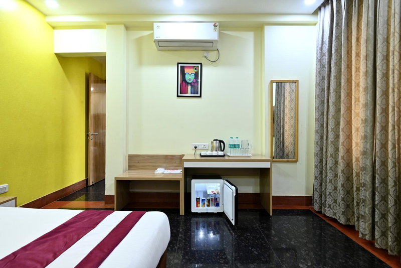 Hotel SKS Grand Palace-Vrindāvan, Vrindāvan, India
