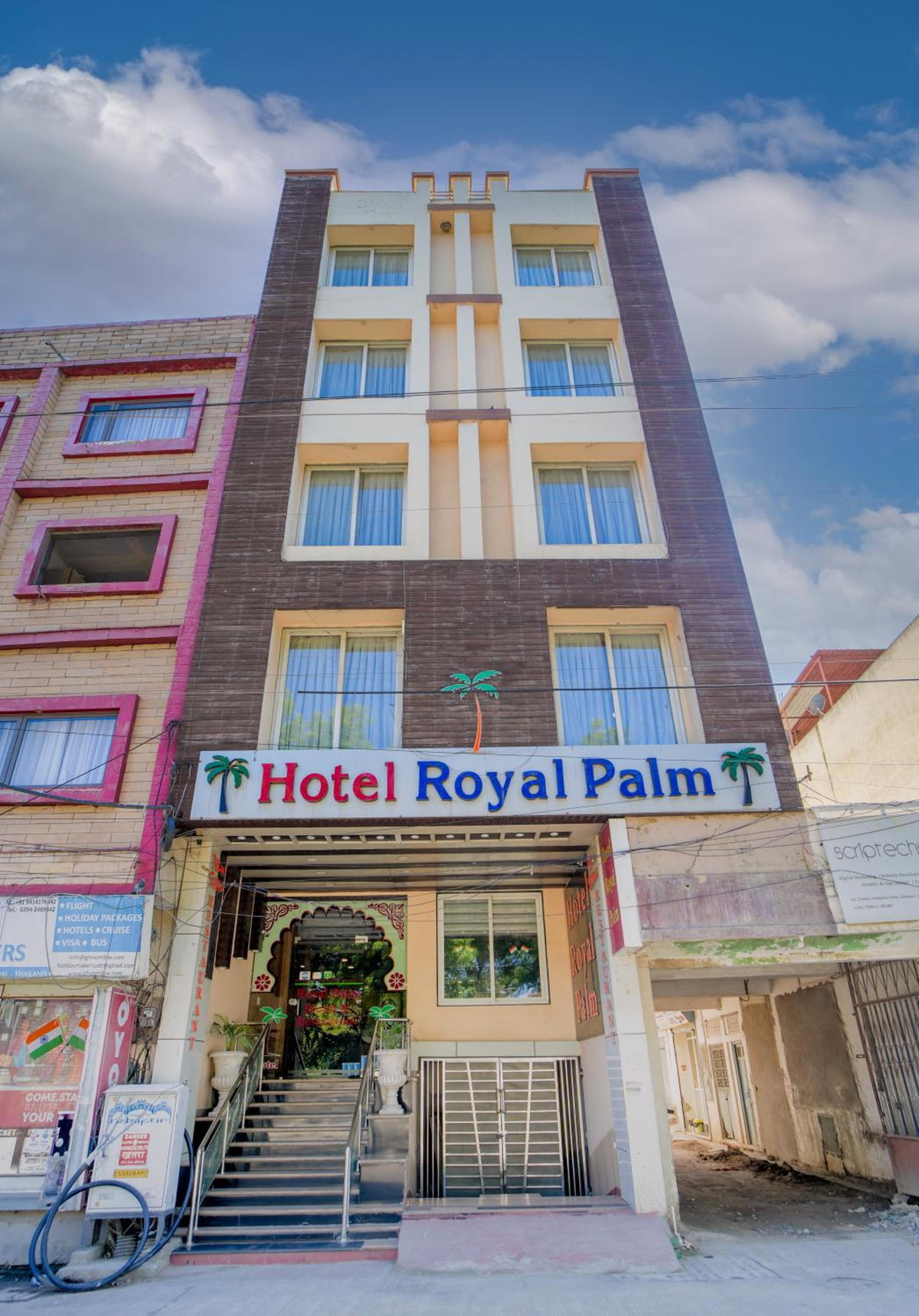 Hotel · Royal Palm - Hotel Near Udaipur Railway Station, Udaipur