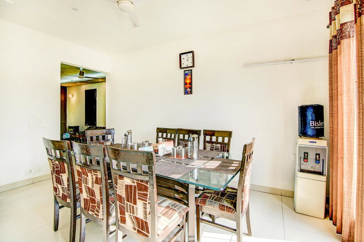 Via Hemkunt Residency - Nr Yatharth Super Speciality Hospital - Noida 110, India