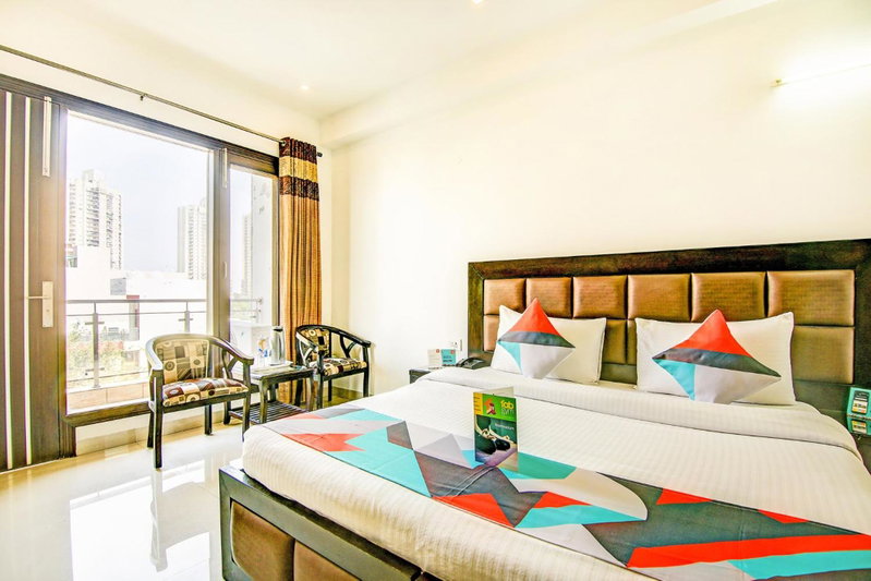 Via Hemkunt Residency - Nr Yatharth Super Speciality Hospital - Noida 110, Noida, India