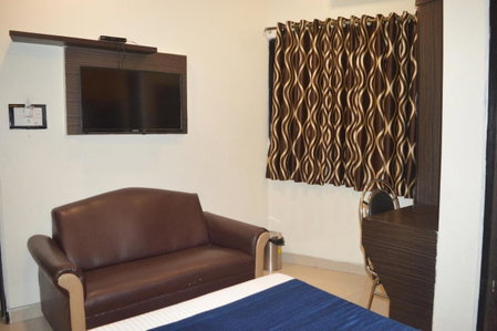 Hotel Akasa Inn Near T2 International Airport Mumbai, Mumbai, India
