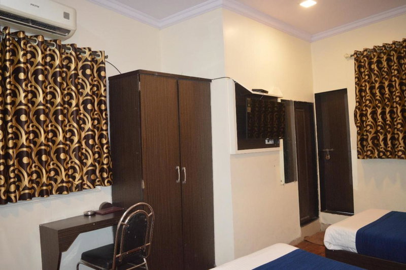Hotel Akasa Inn Near T2 International Airport Mumbai, Mumbai, India