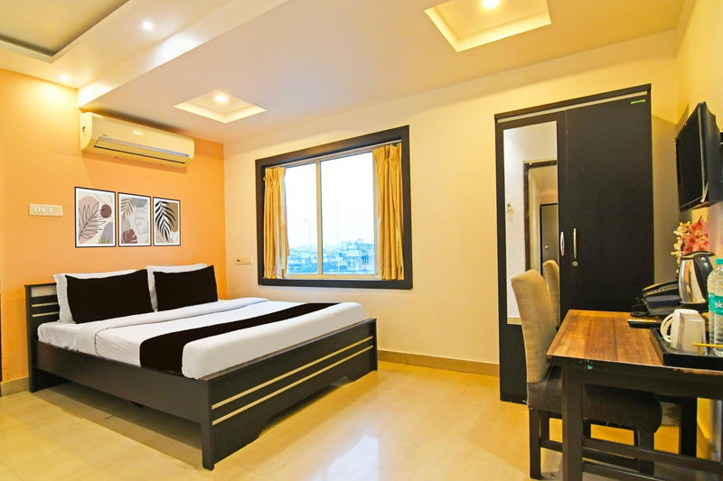 Super Hotel O Baguiati Formerly GR Hospitality, Kolkata, India