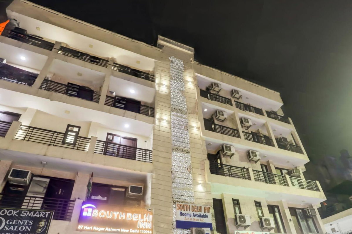 Hotel · South Delhi Inn, New Delhi