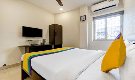Itsy Hotels Neeranand Plaza, Bhawanipur, Kolkata, India