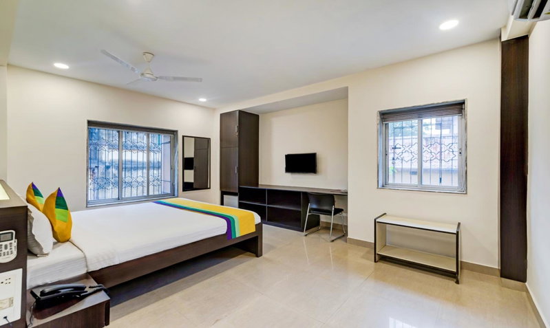 Itsy Hotels Neeranand Plaza, Bhawanipur, Kolkata, India