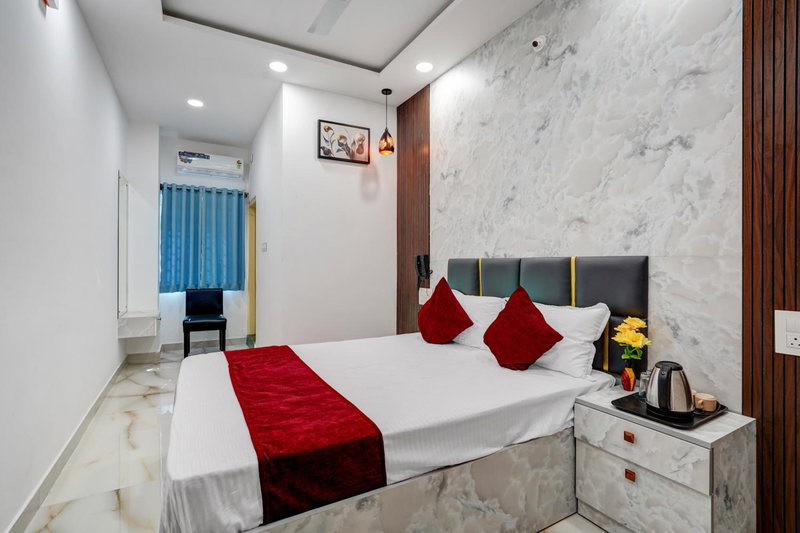 HOTEL SKY BLUE AND SUITEs, Bangalore, India