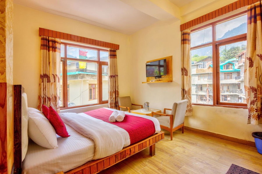 HOTEL ROyAL THE MALL MANALI, Manāli, India