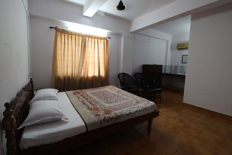 Dubai Hotel Kumarakom, Kottayam, India