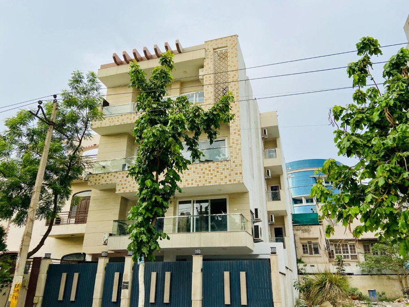 BluO Classic Studio DLF CyberCity - Kitchen, Balcony, Lift, Gurgaon, India