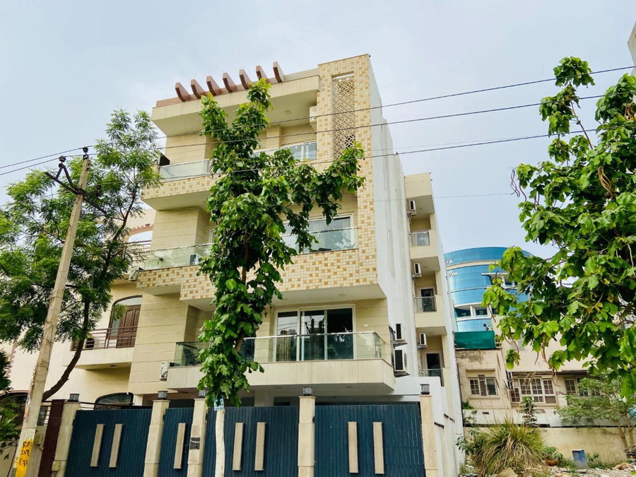 BluO Classic Studio DLF CyberCity - Kitchen, Balcony, Lift, Gurgaon, India