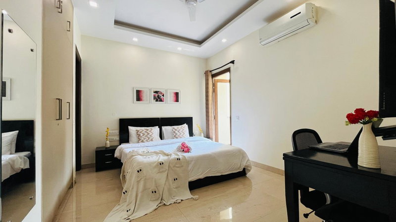 BluO Classic Studio DLF CyberCity - Kitchen, Balcony, Lift, Gurgaon, India