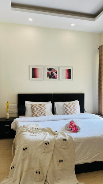 BluO Classic Studio DLF CyberCity - Kitchen, Balcony, Lift, Gurgaon, India