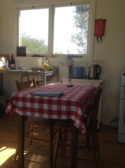 Amazing Views Pet Friendly Bed and Breakfast, Yass, Australia