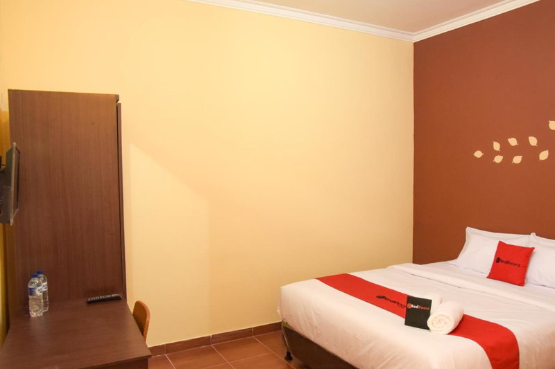 RedDoorz at MM Guesthouse Yogyakarta, Yogyakarta, Indonesia