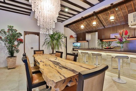 Villa Champagne, Seminyak, Indonesia