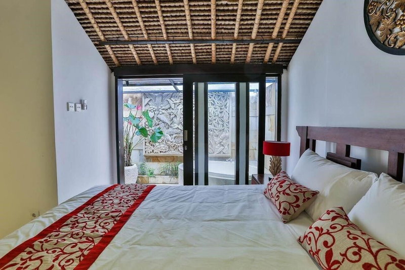 Villa Champagne, Seminyak, Indonesia