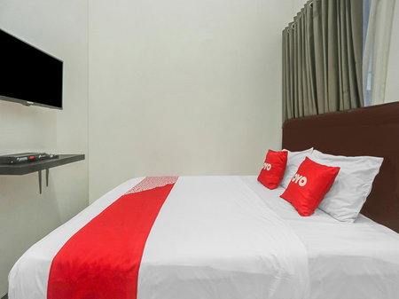 Hotel O Happy Homestay Syariah, Malang, Indonesia