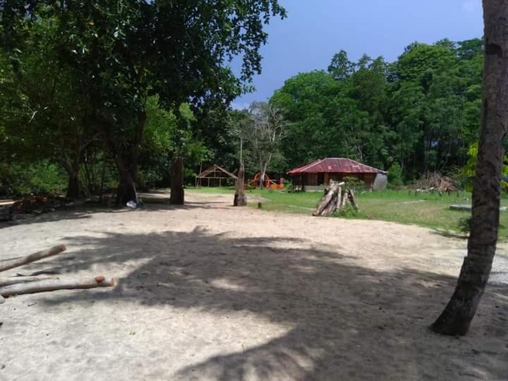 Lorenso Cottage, Manado, Indonesia