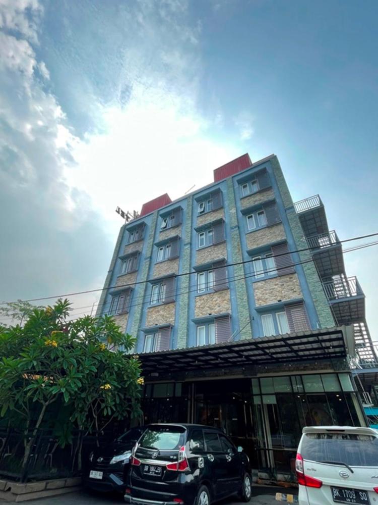 CREW EXPRESS Hotel, Indonesia