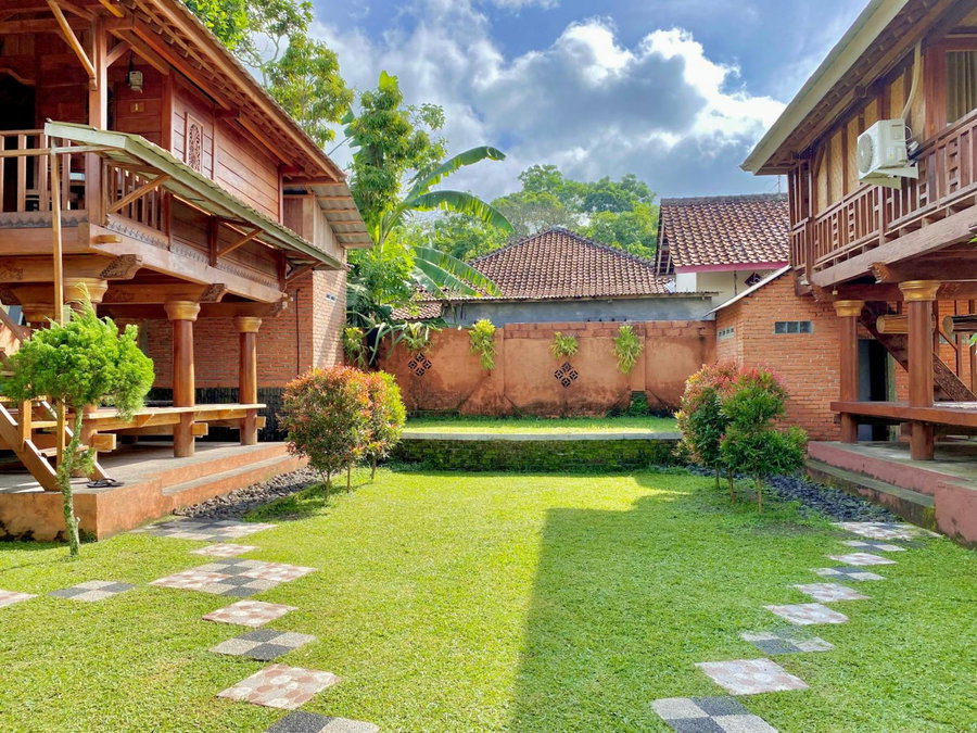 Bello Bungalow, Batukliang, Indonesia