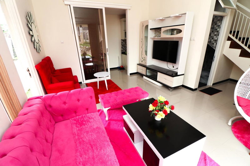 Villa Holiday by Masterpiece Villa, Batu, Indonesia