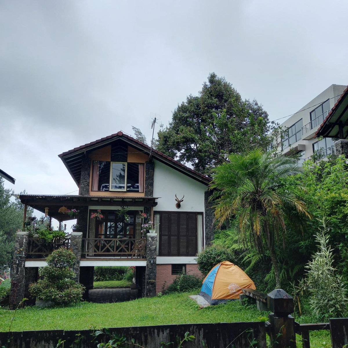 Hotel · Villa Elisabeth at Villa Istana Bunga, Bandung