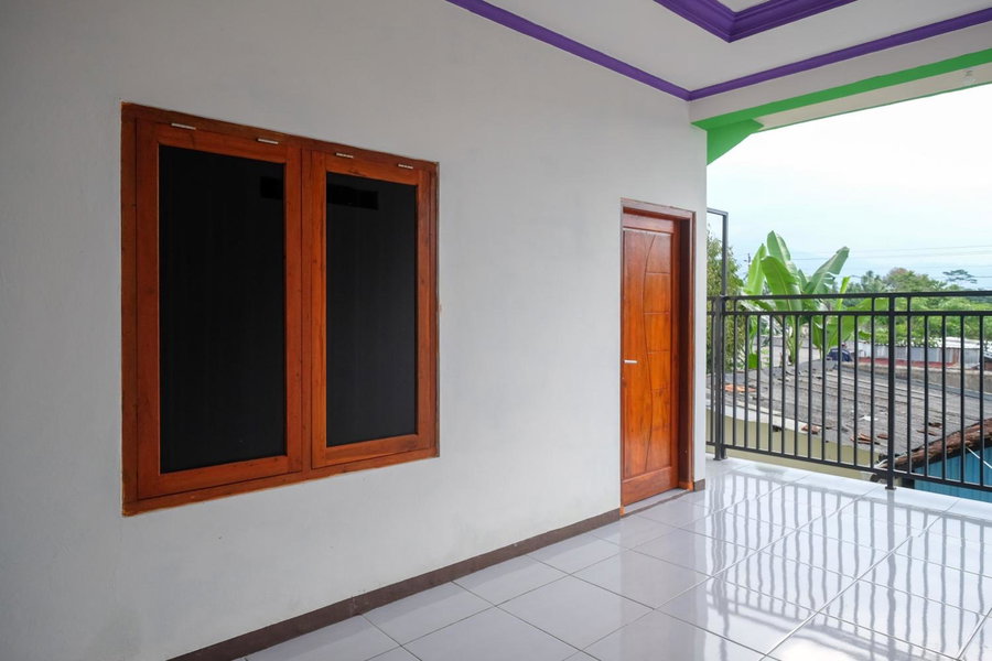 Urbanview Syariah Zidney 3 Salatiga by RedDoorz, Salatiga, Indonesia