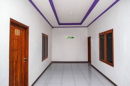 Urbanview Syariah Zidney 3 Salatiga by RedDoorz, Salatiga, Indonesia