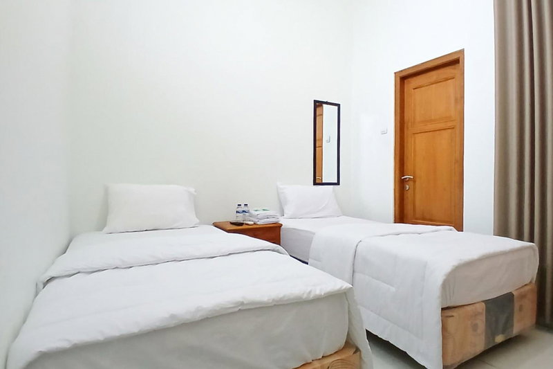 Graha Syariah Homestay Jogokariyan Mitra RedDoorz, Yogyakarta, Indonesia