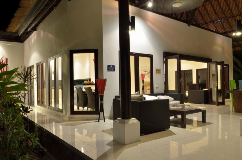 Villa Danison, Umeanyar, Indonesia