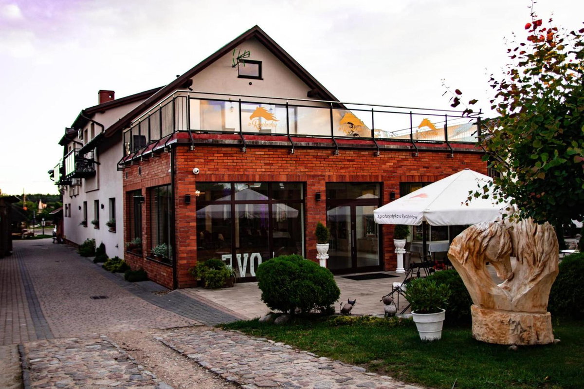 Hotel · URychertow, Kiełpino
