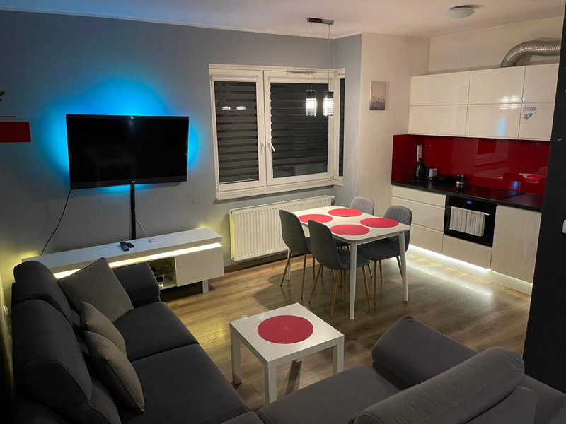 Gdynia Apartament 42 m z miejscem w Garażu z Windą blisko centrum i morza, Gdynia, Poland