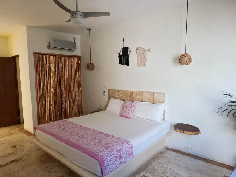 Tesoro Escondido, Playa del Carmen, Mexico