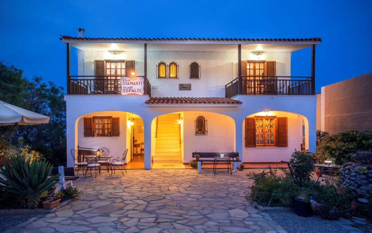 Villa Diamanti, Greece