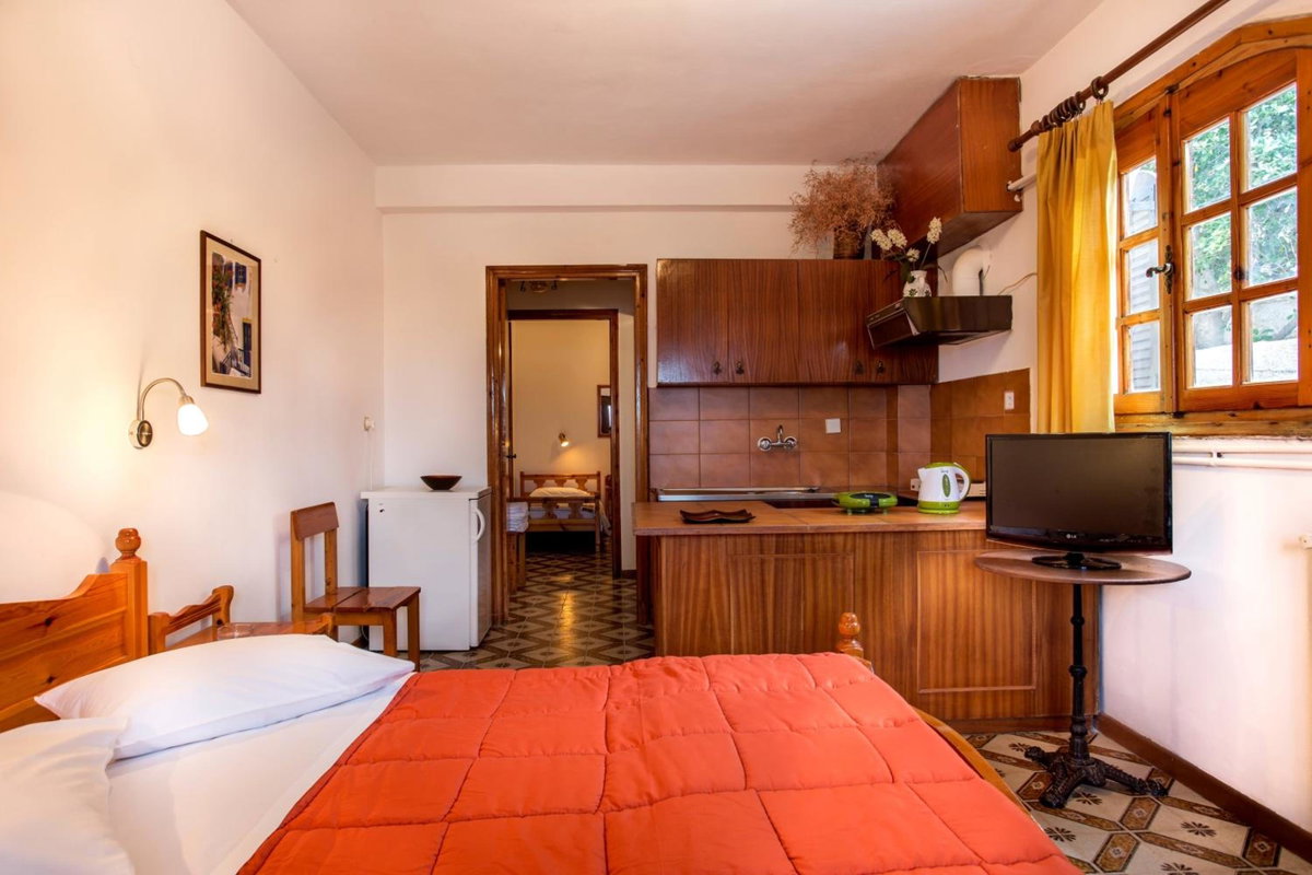 Villa Diamanti, Greece