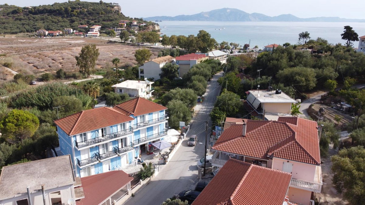Blue Lake Holiday Homes - Keri Summer Escape, Greece
