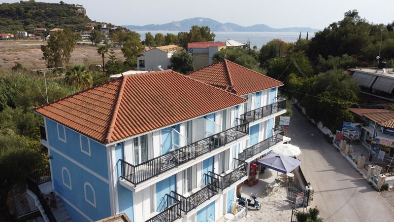 Blue Lake Holiday Homes - Keri Summer Escape, Kerion, Greece