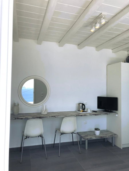 Sea Wind Apartments, Agios Stefanos, Greece