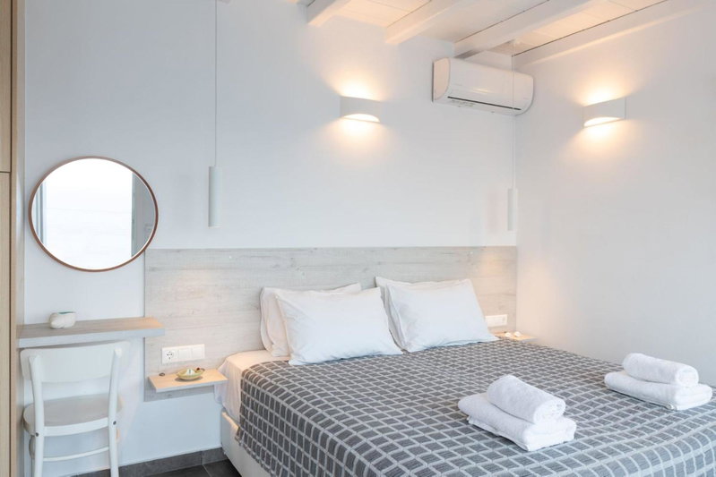 Sea Wind Apartments, Agios Stefanos, Greece