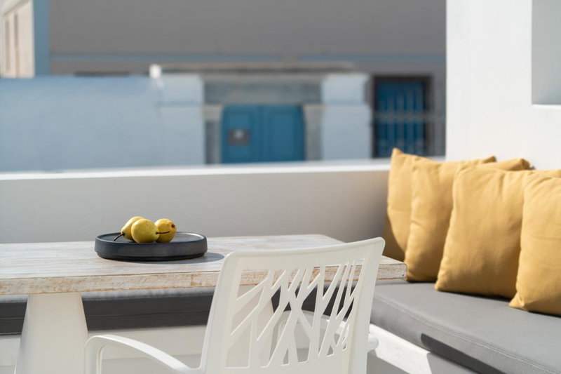 White Concept Caves, Fira, Greece
