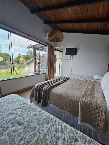 Casa da Flor Guest House – Praia Grande – Beto Carrero, Penha, Brazil