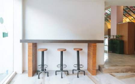 UrbanView @ Lacson Street Bacolod City by RedDoorz, Bacolod, Philippines