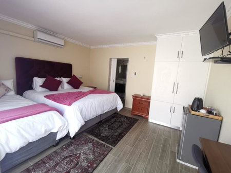 Lucolo Palace B&B - East London, East London, South Africa