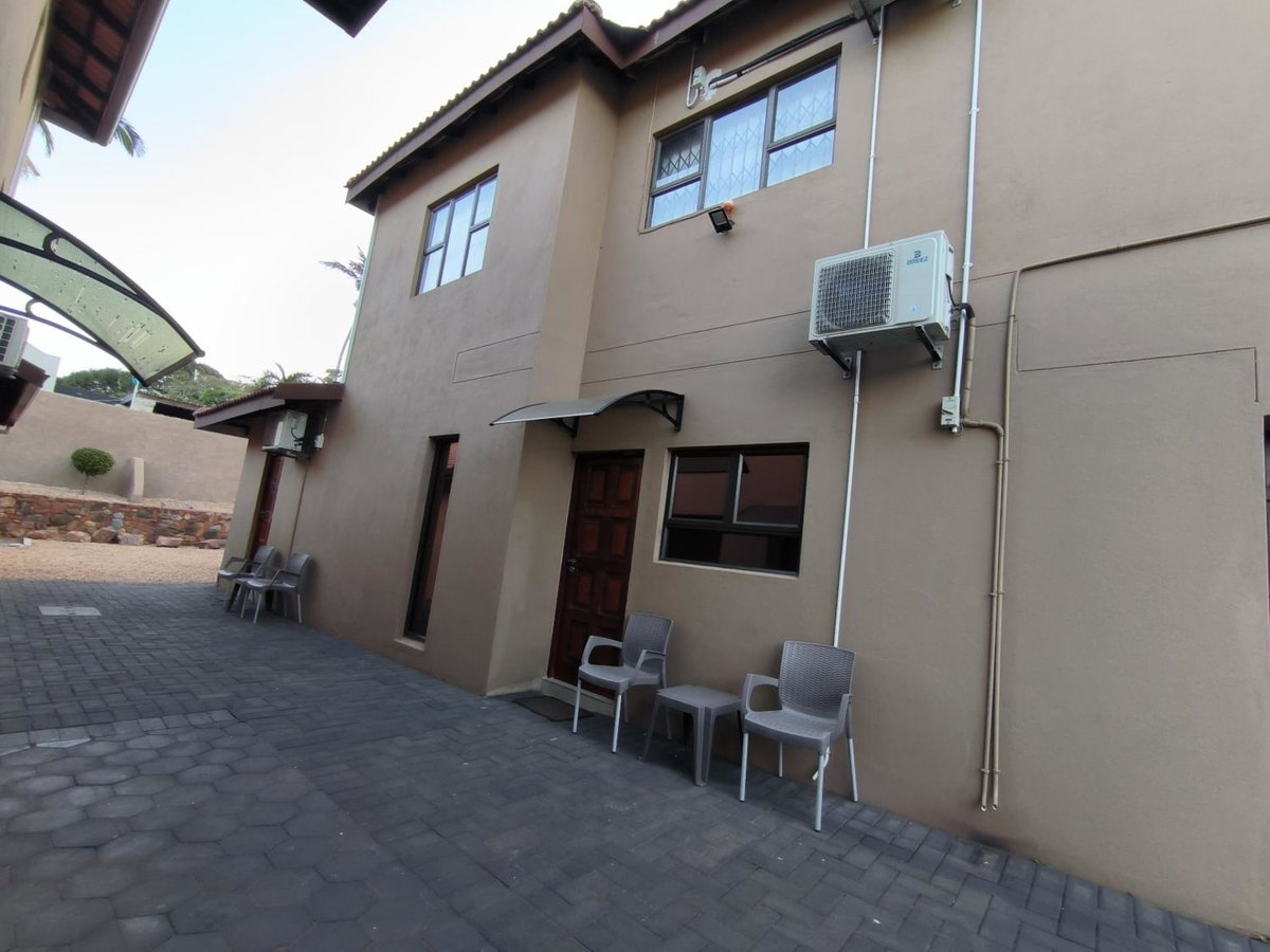 Hotel · Oyster Guest House, Durban