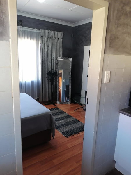 The Private and Cosy Guest House 1, Germiston, South Africa
