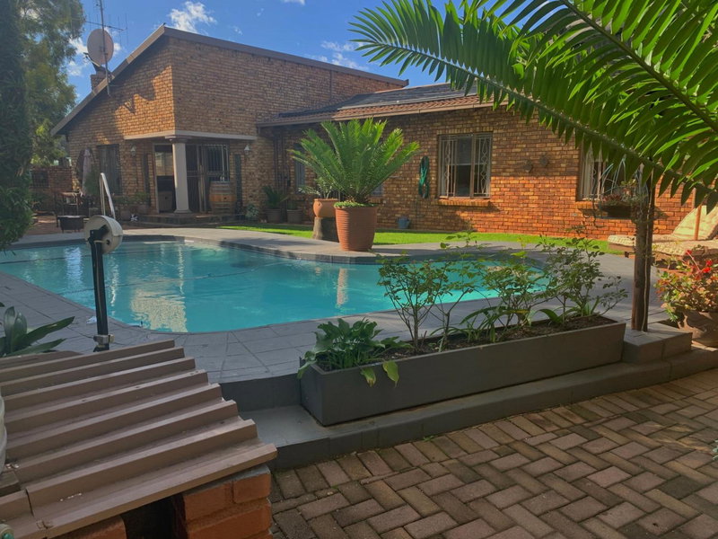 Dobbs Lodge, Centurion, South Africa